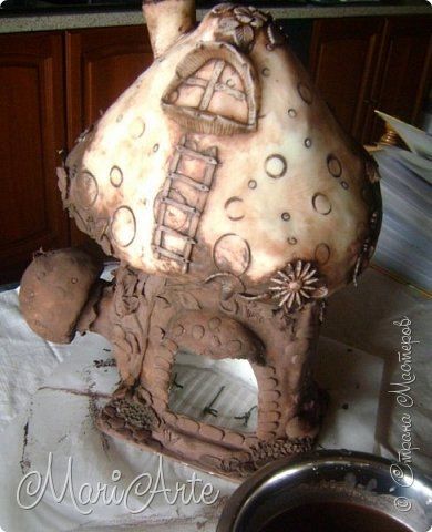 Домишко из пластиковой емкости