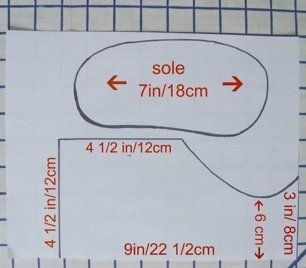 Домашние тапочки из старого свалявшегося свитера