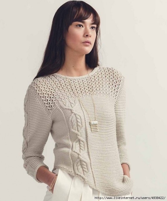 Интересный пуловер с асимметричным рисунком