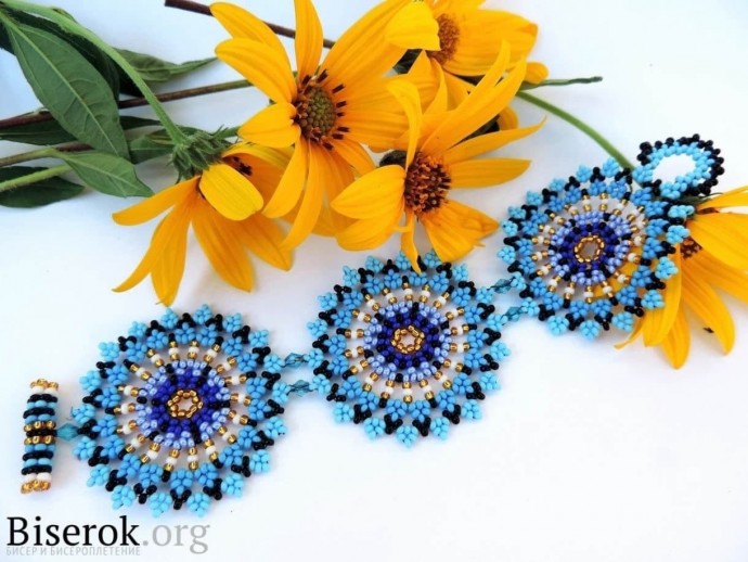 Украшения из бисера