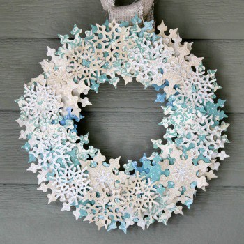 Веночки из снежинок