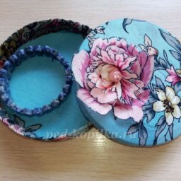 Шкатулка из бросового материала