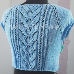 Красивая кофточка