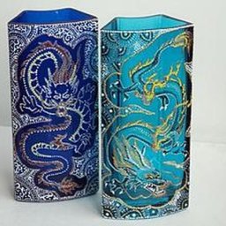 Точечная роспись вазы