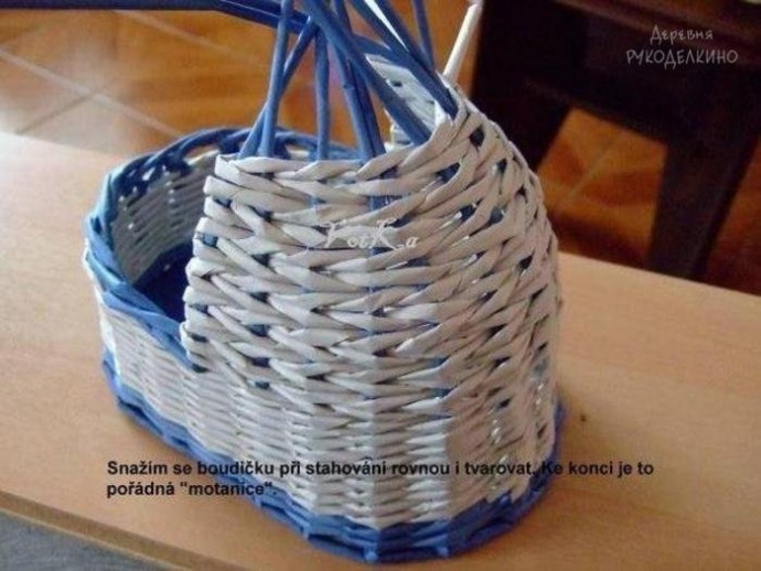 Плетение из бумажных трубочек коляски
