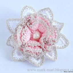 ​Вяжем цветочек крючком