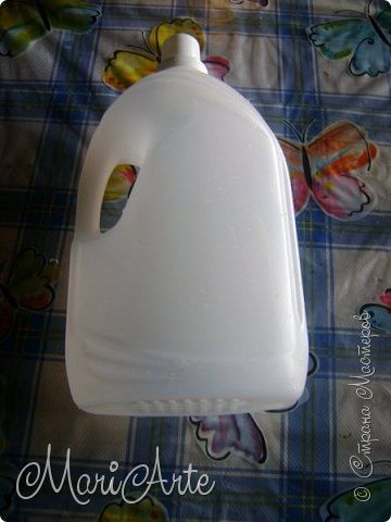 Домишко из пластиковой емкости