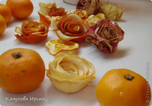 Цитрусовые цветочки из кожуры