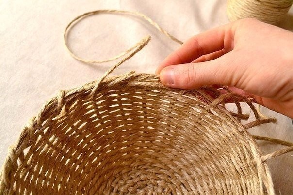 ​Плетеная корзинка из джута