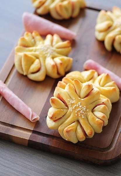 Снежинки из теста