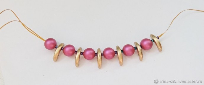 Брошь-кулон из бисера