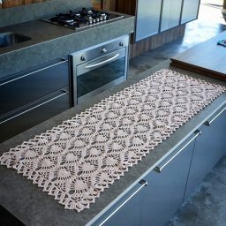 Дорожка на стол крючком