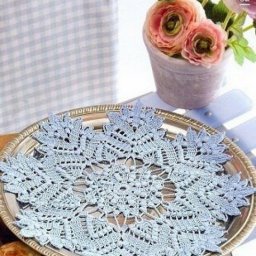 ​Самые красивые вязаные салфетки крючком