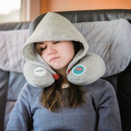 Самые удобные подушки под шею своими руками