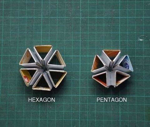 Стильная люстра из фольги