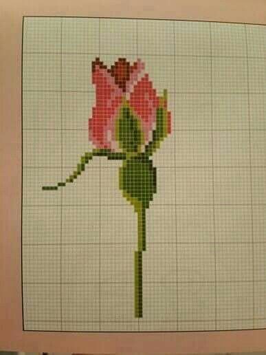 Утонченная вышивка миниатюрных роз