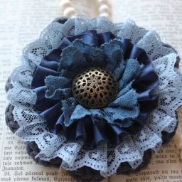 Красивые цветы из джинсы своими руками