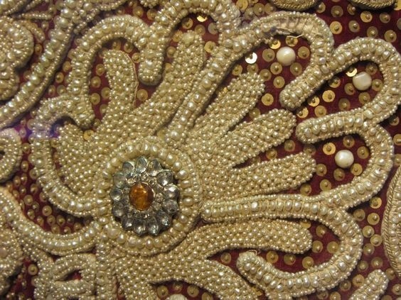 Вышивка жемчугом: идеи для вдохновения Вышивка жемчугом: идеи для вдохновения