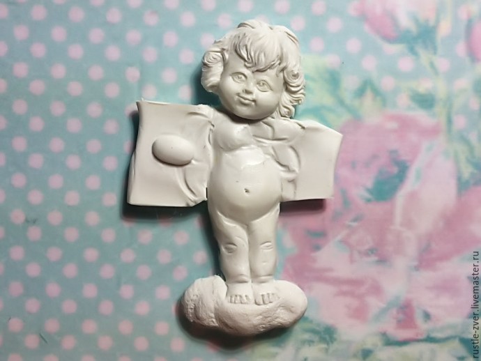 Ангел с розочками из полимерной глины