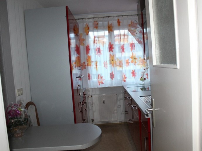 Продуманный дизайн очень маленькой кухни