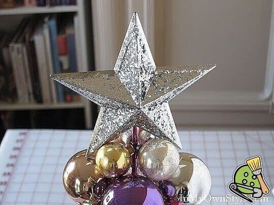 Собираем елочку из шаров к старому новому году Собираем елочку из шаров к старому новому году