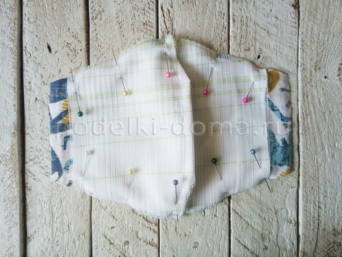 Детская маска из трикотажа