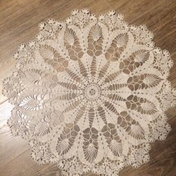 ​Восхитительно красивая вязаная салфеточка