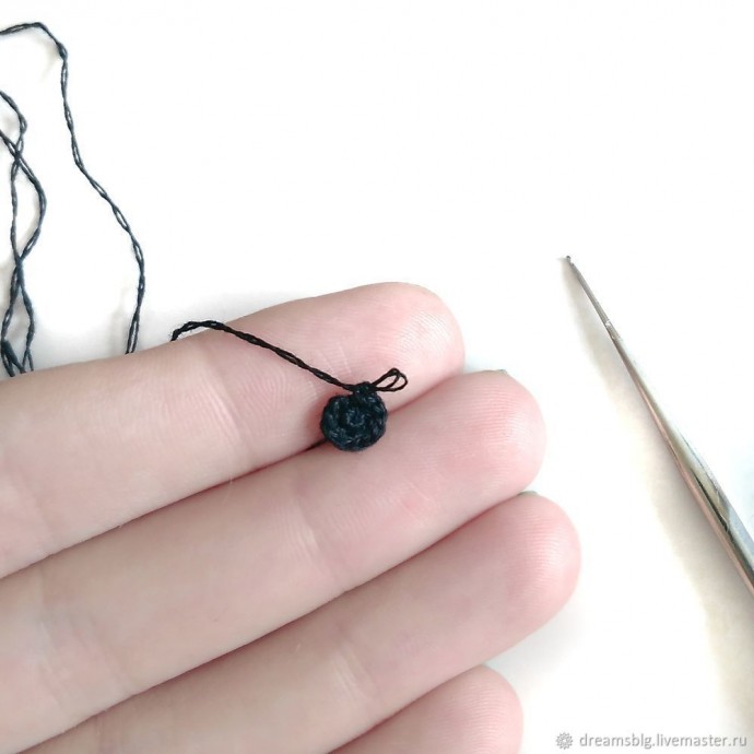 Маленький паучок крючком