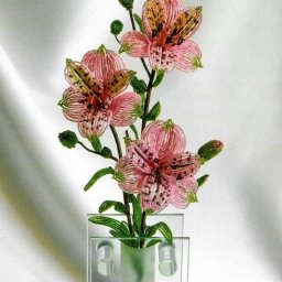 Альстромерия из бисера