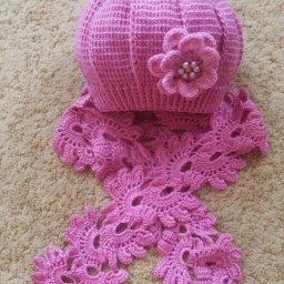 Берет и ажурный шарф