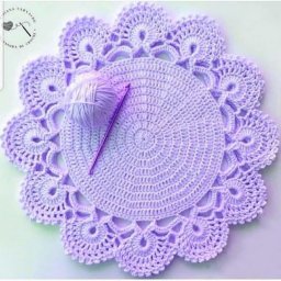 ​Красивая салфетка с плотной серединкой