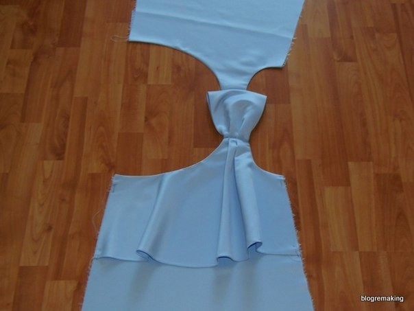 Блуза с оригинальным верхом Блуза с оригинальным верхом