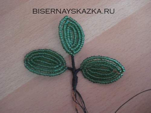 Бобовник из бисера