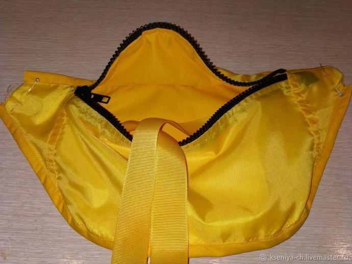 Сумка-бананка