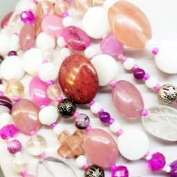 Собираем длинные бусы из разных бусин