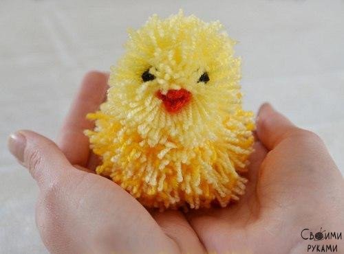 Цыпленок из помпонов