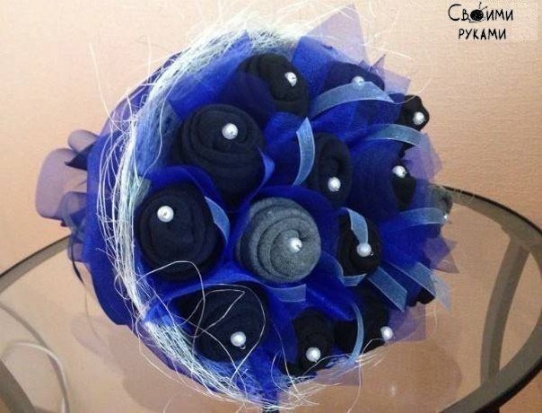 Букет из носков для людей с чувством юмора