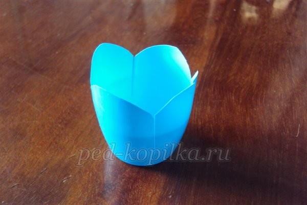 Цветы из пластиковых стаканчиков