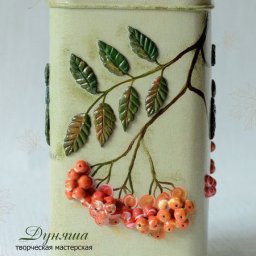 Красивый короб с рябиной