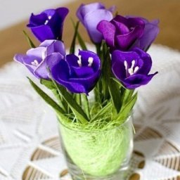 Крокусы из гофрированной бумаги