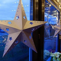 Объемные бумажные звезды для украшения новогоднего интерьера