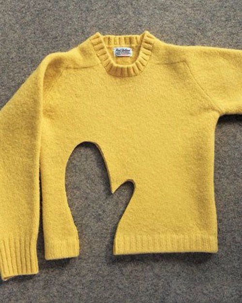 Теплые рукавички из старых свитеров