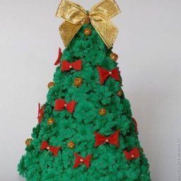 Ёлочка из гофробумаги