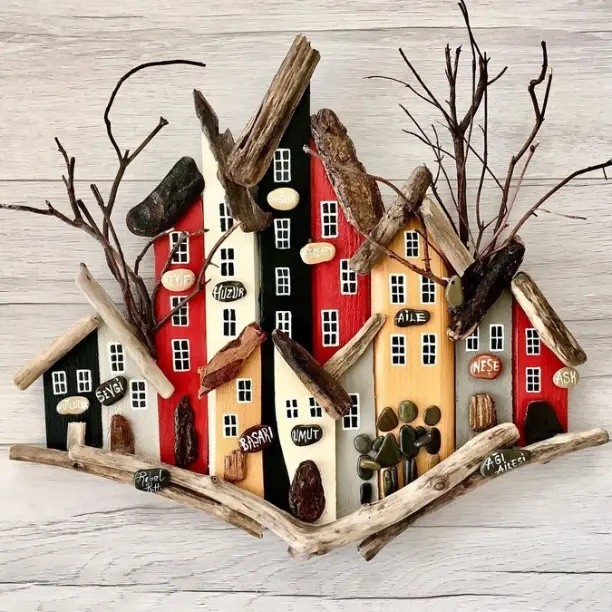 ​Домики из коряг