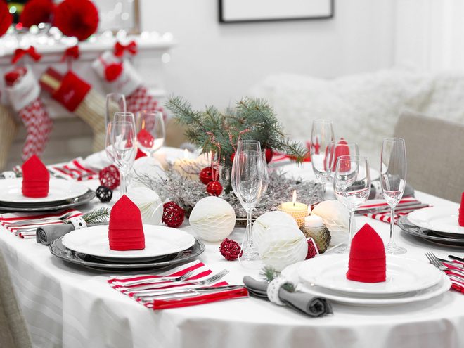 Интересные идеи праздничной сервировки стола к старому новому году
