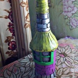 Сказочный домик из бутылки