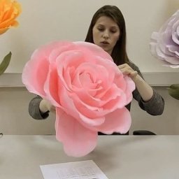 ​Как сделать огромные цветы для фотосессий и праздников своими руками