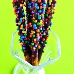 Вкусные палочки для украшения праздничного интерьера