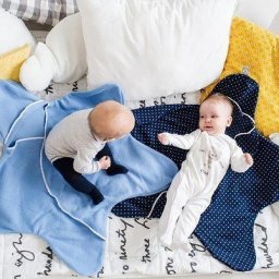 Необычный конверт для новорожденного