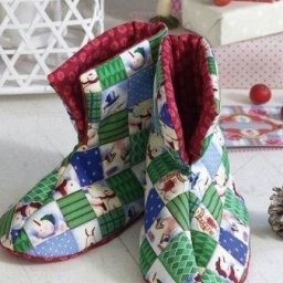 Уютные тапочки-сапожки